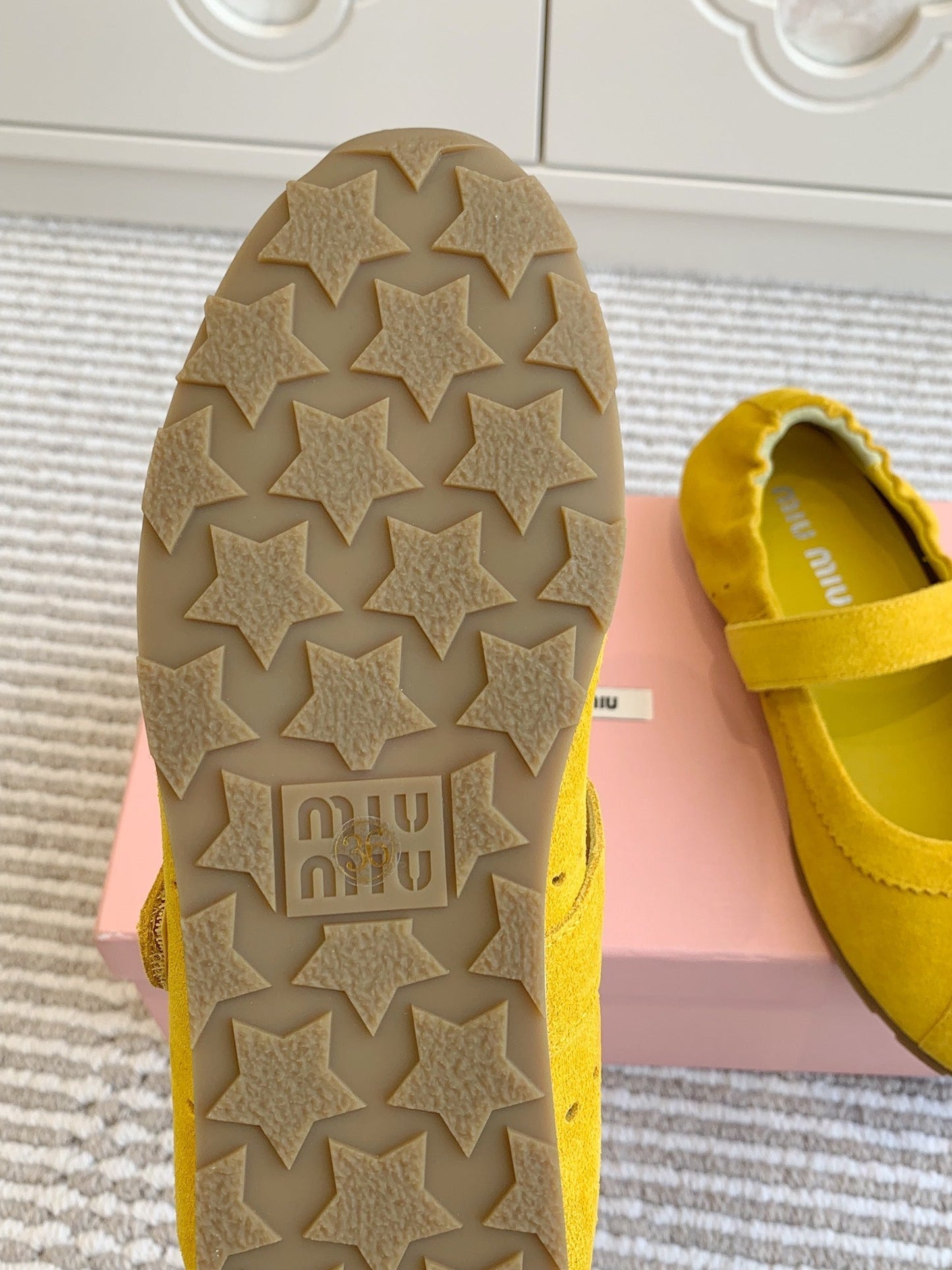 MARY JANE FLATS IN YELLOW SUEDE - 35