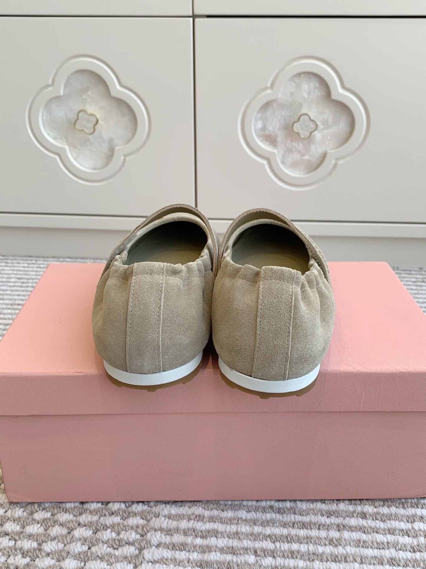 MARY JANE FLATS IN TROUT SUEDE - 35