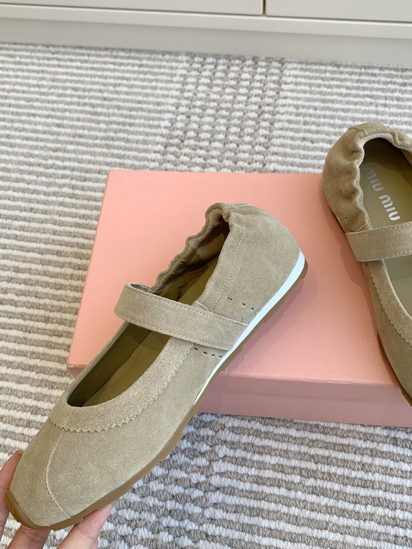 MARY JANE FLATS IN TROUT SUEDE - 35