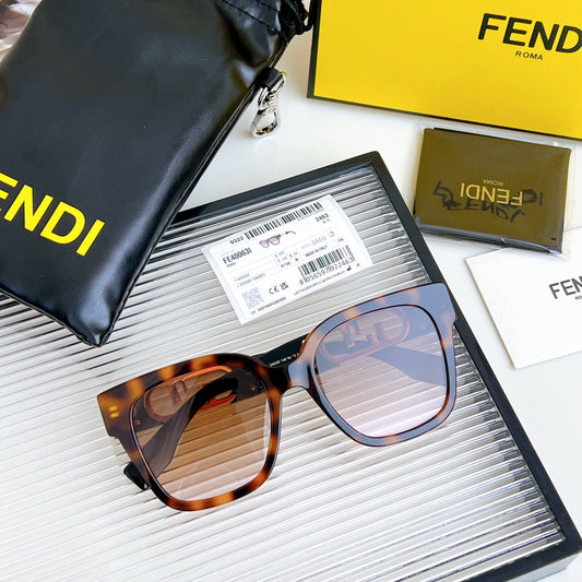 DIAGONAL SQUARE FRAME SUNGLASSES FE40063 IN ACETATE - Black