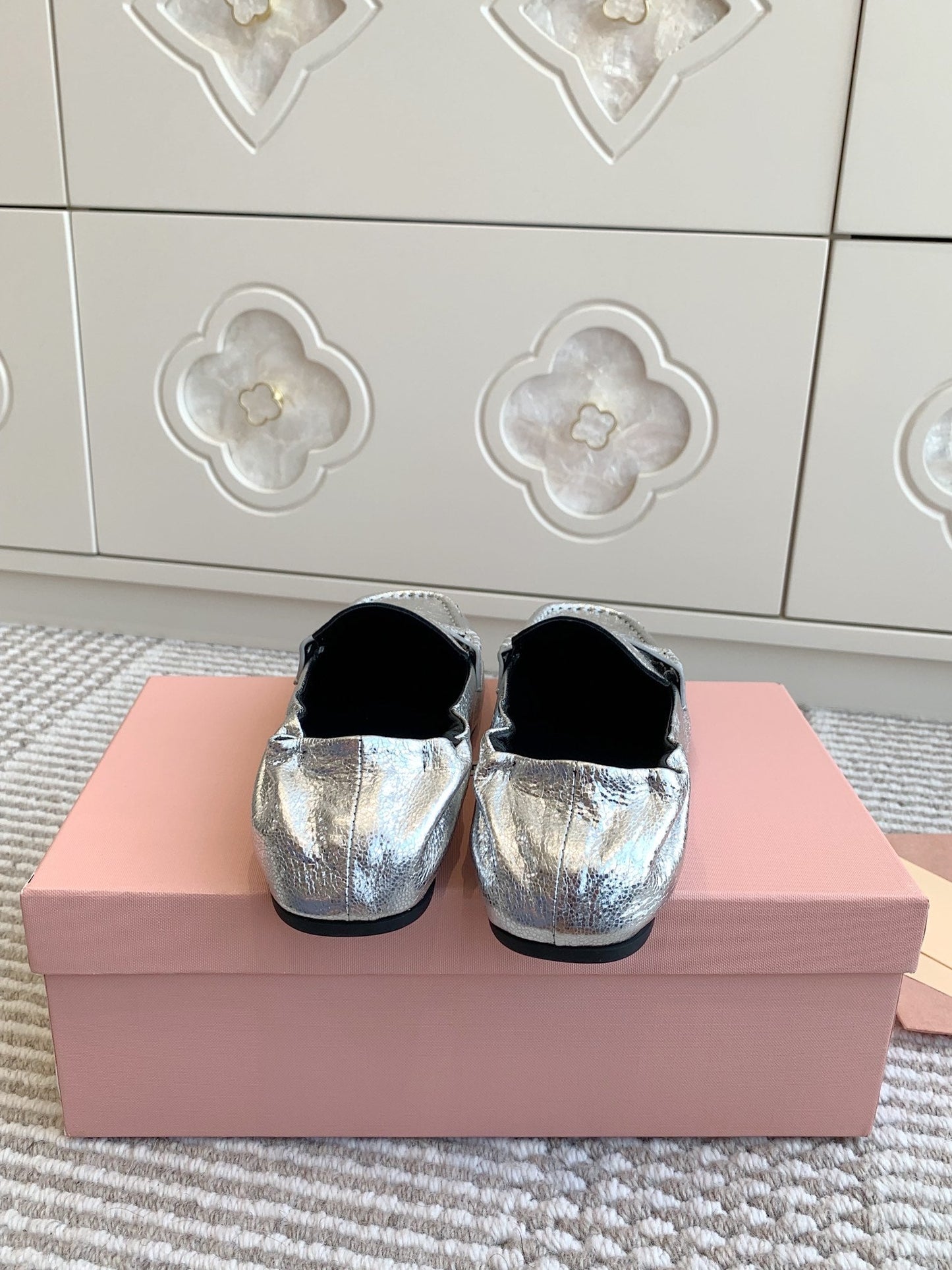 NAPPA LOAFERS IN SILVER METALLIC LAMBSKIN - 35