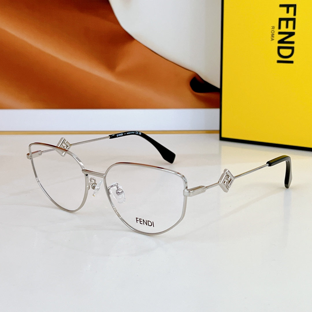 TRAVEL GEOMETRIC FRAME SUNGLASSES FE40152U IN METAL - Silver