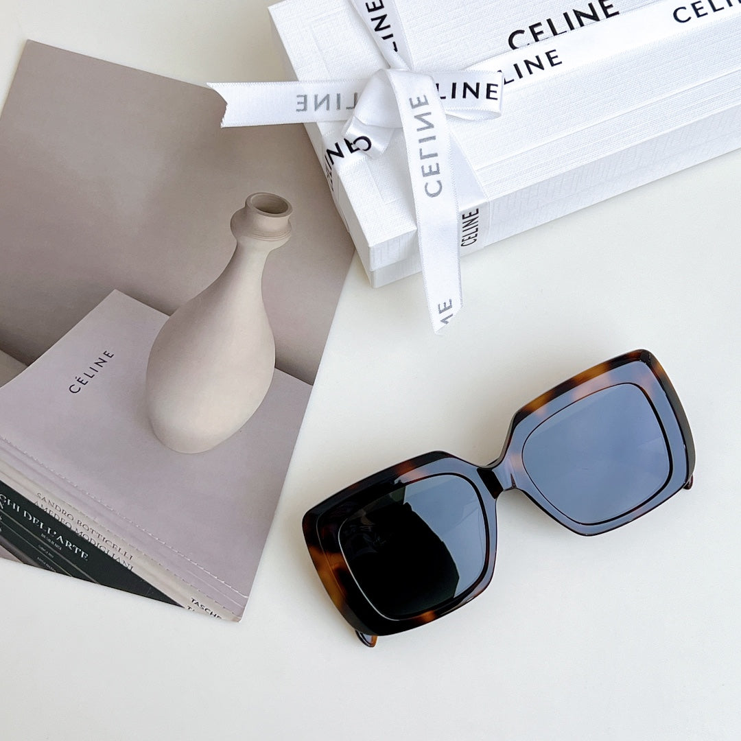 TRIOMPHE SUNGLASS CL40263 IN ACETATE - Havana/Black