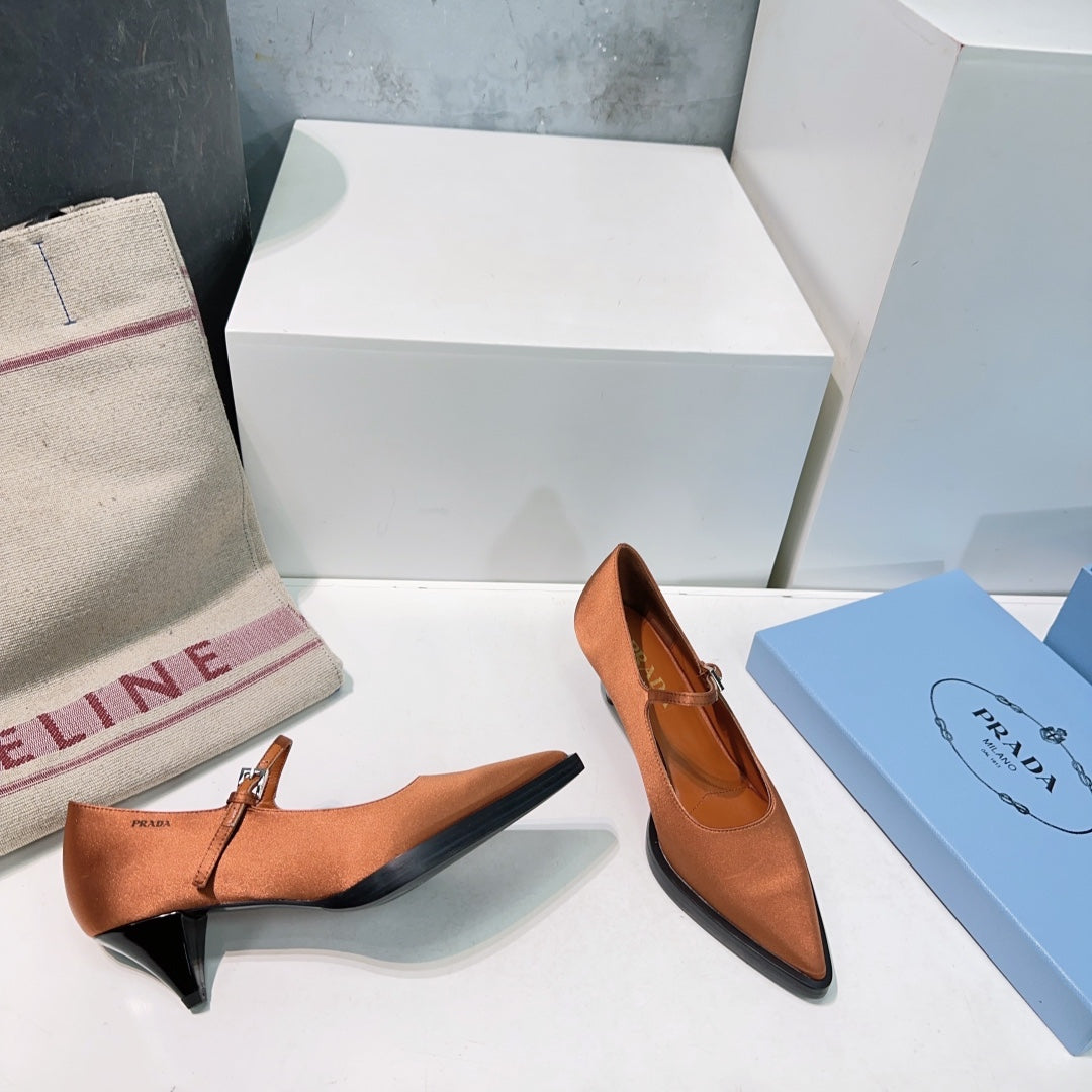 POINTED TOE MEDIUM HEEL PUMPS IN BURNT ORANGE SILK - 35