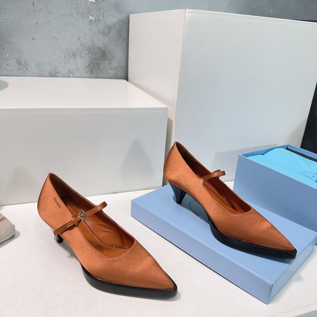 POINTED TOE MEDIUM HEEL PUMPS IN BURNT ORANGE SILK - 35