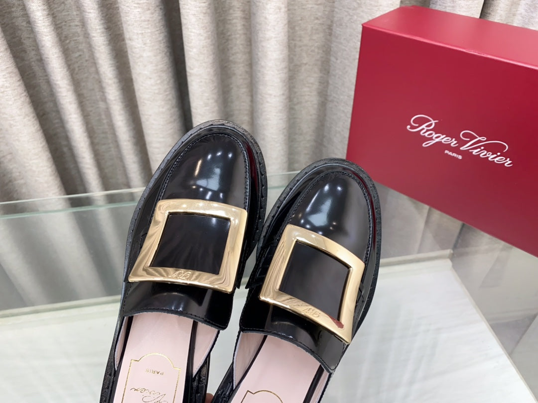 VIV' RANGERS MULES IN BLACK PATENT CALFSKIN GOLD BUCKLE - 34