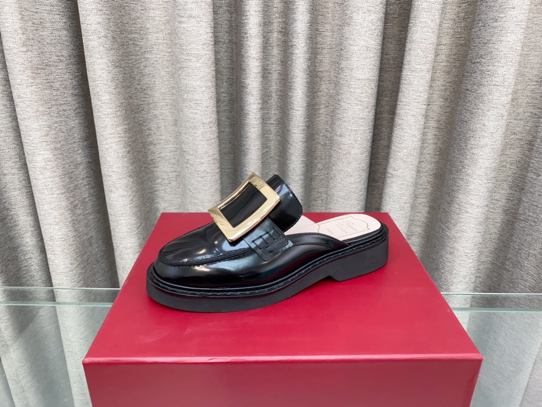 VIV' RANGERS MULES IN BLACK PATENT CALFSKIN GOLD BUCKLE - 34