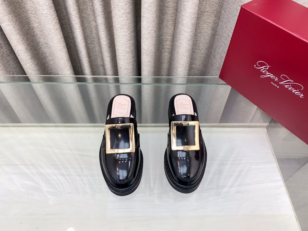 VIV' RANGERS MULES IN BLACK PATENT CALFSKIN GOLD BUCKLE - 34