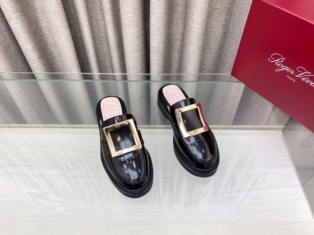 VIV' RANGERS MULES IN BLACK PATENT CALFSKIN GOLD BUCKLE - 34