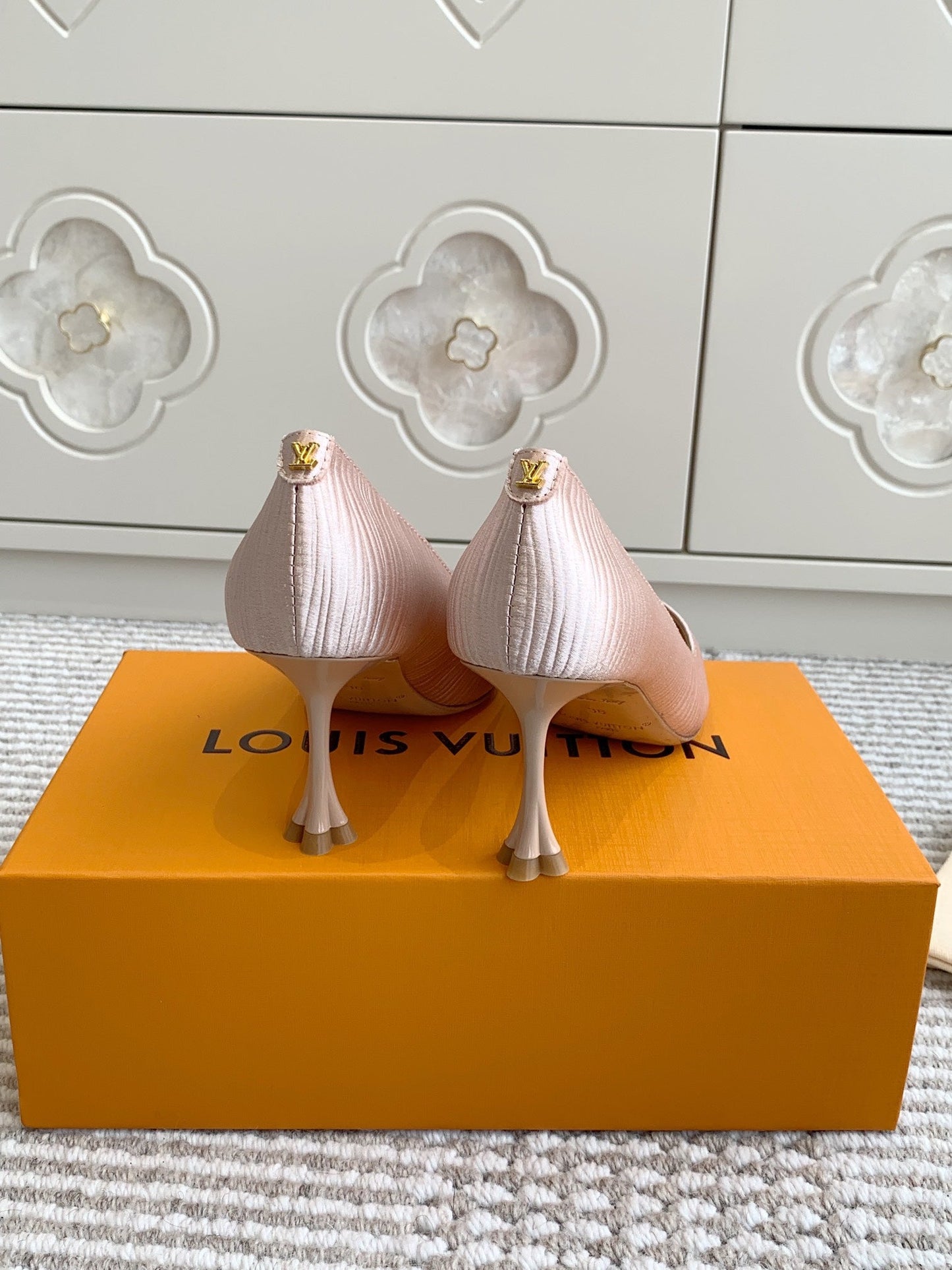 BLOSSOM PUMP 75 MM IN LIGHT PINK IMPORTED STRIPED SILK SATIN - 35