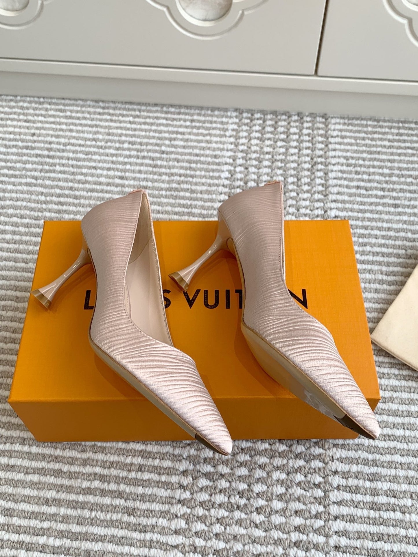 BLOSSOM PUMP 75 MM IN LIGHT PINK IMPORTED STRIPED SILK SATIN - 35