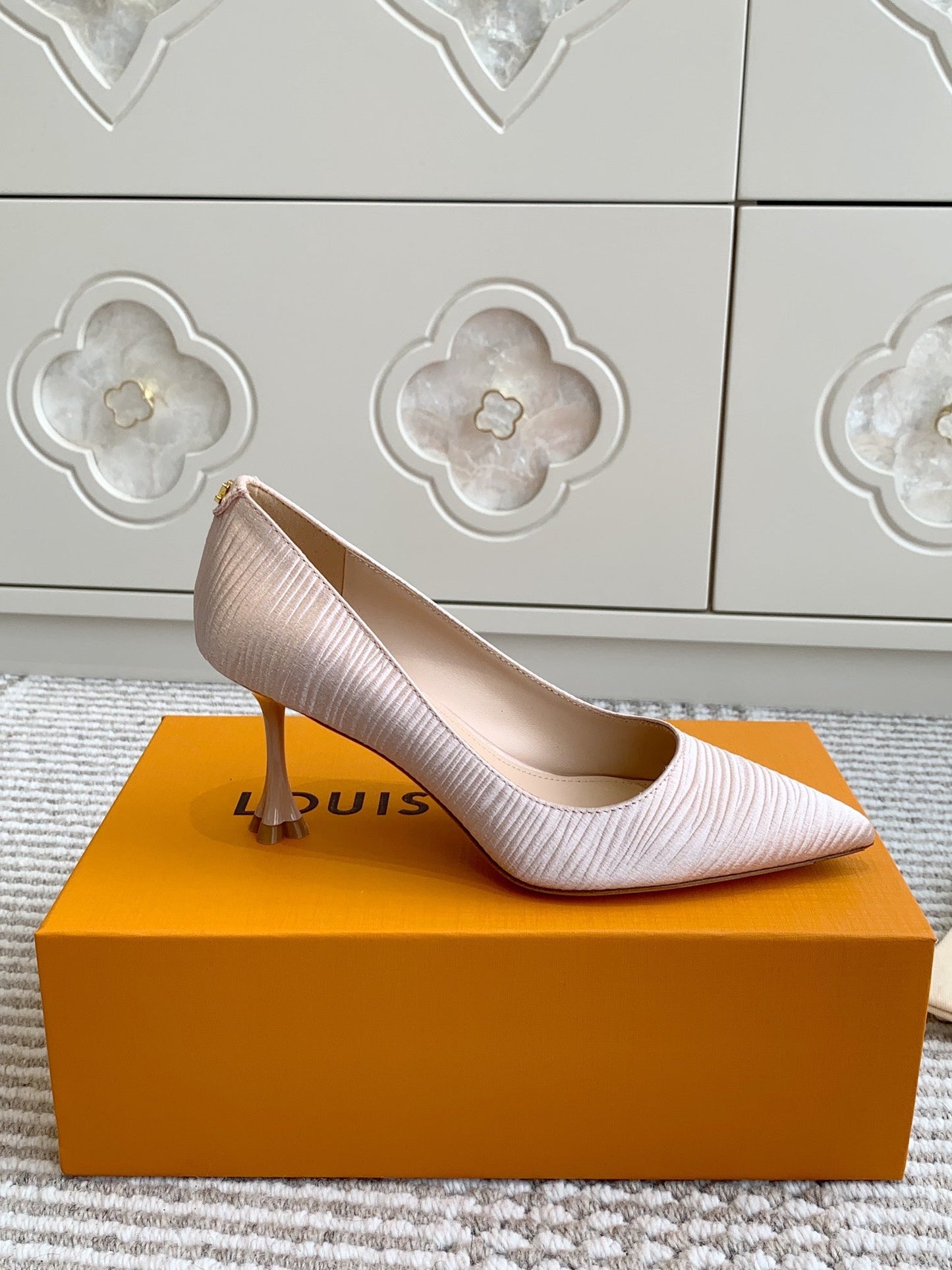 BLOSSOM PUMP 75 MM IN LIGHT PINK IMPORTED STRIPED SILK SATIN - 35