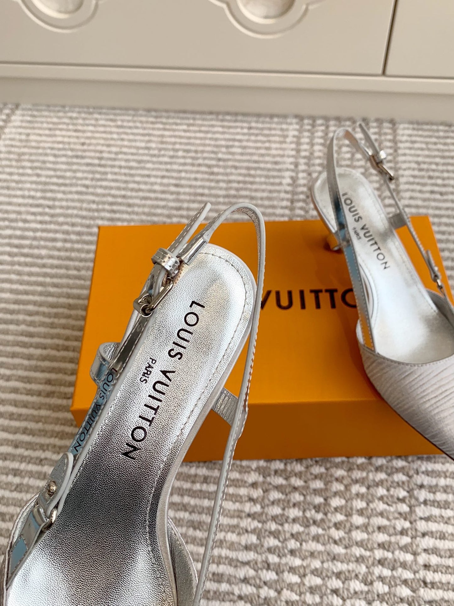 BLOSSOM SLINGBACKS 55 MM IN SILVER IMPORTED STRIPED SILK SATIN - 35
