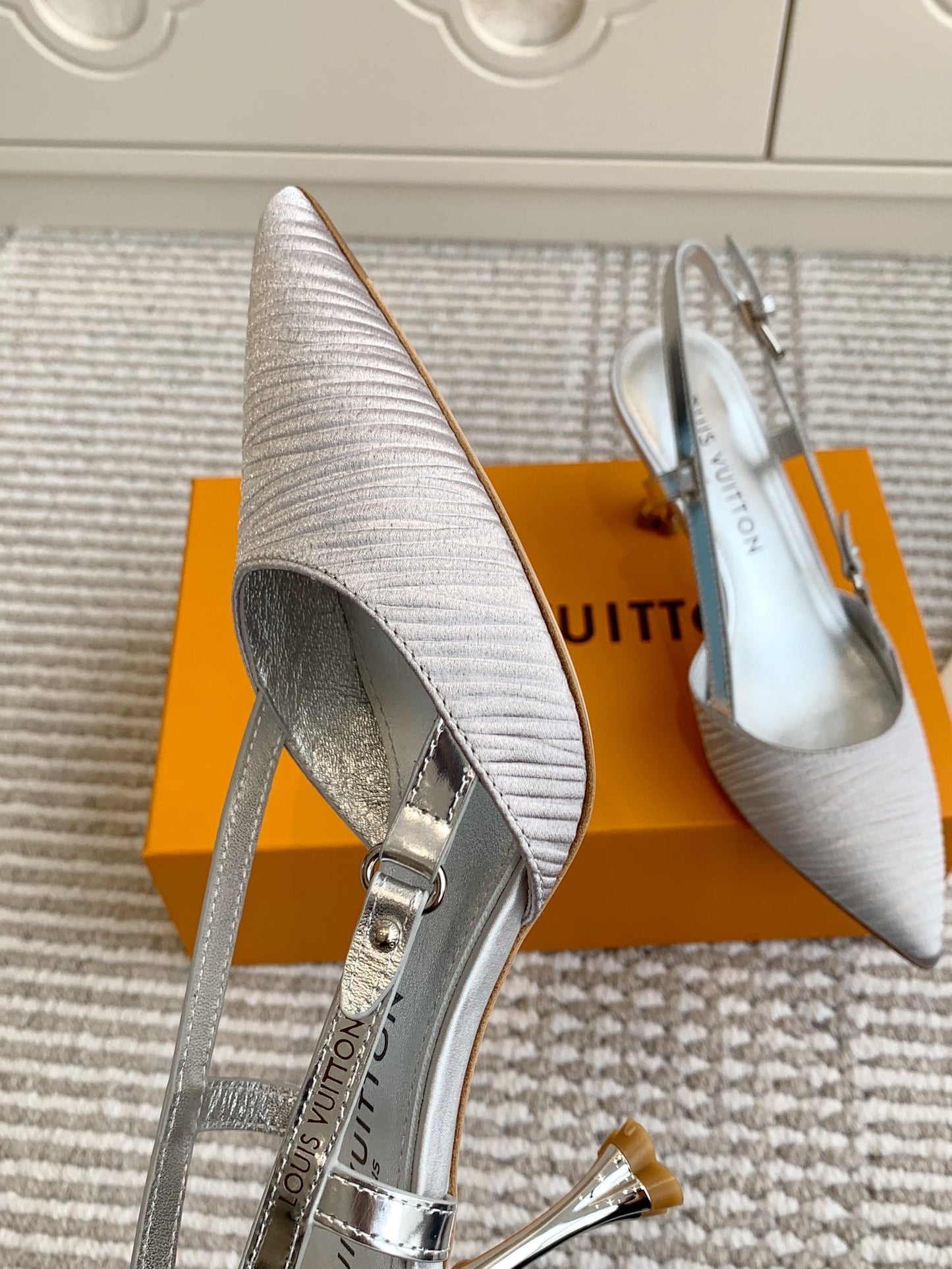 BLOSSOM SLINGBACKS 75 MM IN SILVER IMPORTED STRIPED SILK SATIN - 35