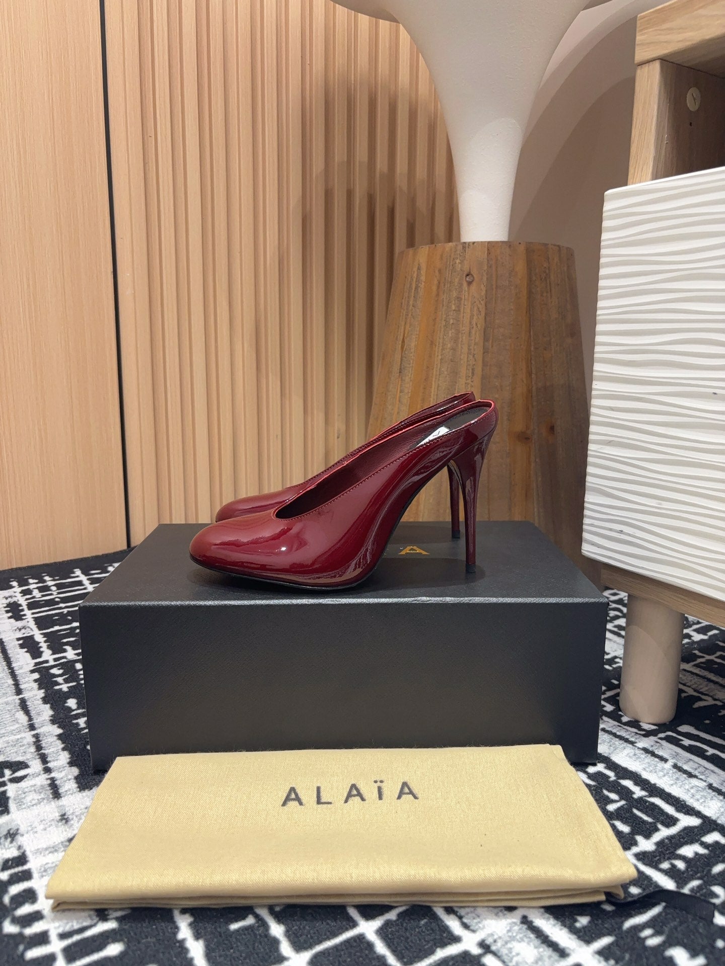 HIGH-HEEL 10 CM MULES IN BERRY RED PATENT CALFSKIN - 35