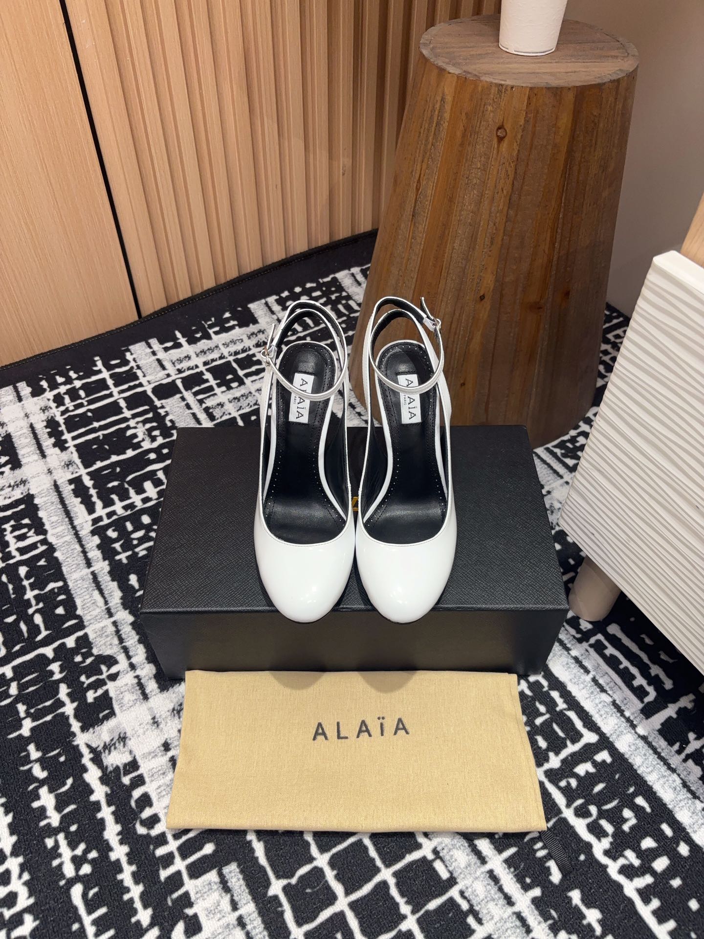 SLINGBACK HEEL 10 CM IN WHITE PATENT CALFSKIN - 35