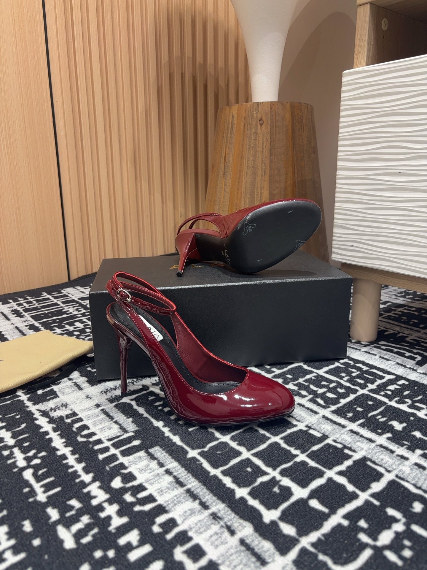 SLINGBACK HEEL 10 CM IN BERRY RED PATENT CALFSKIN - 35
