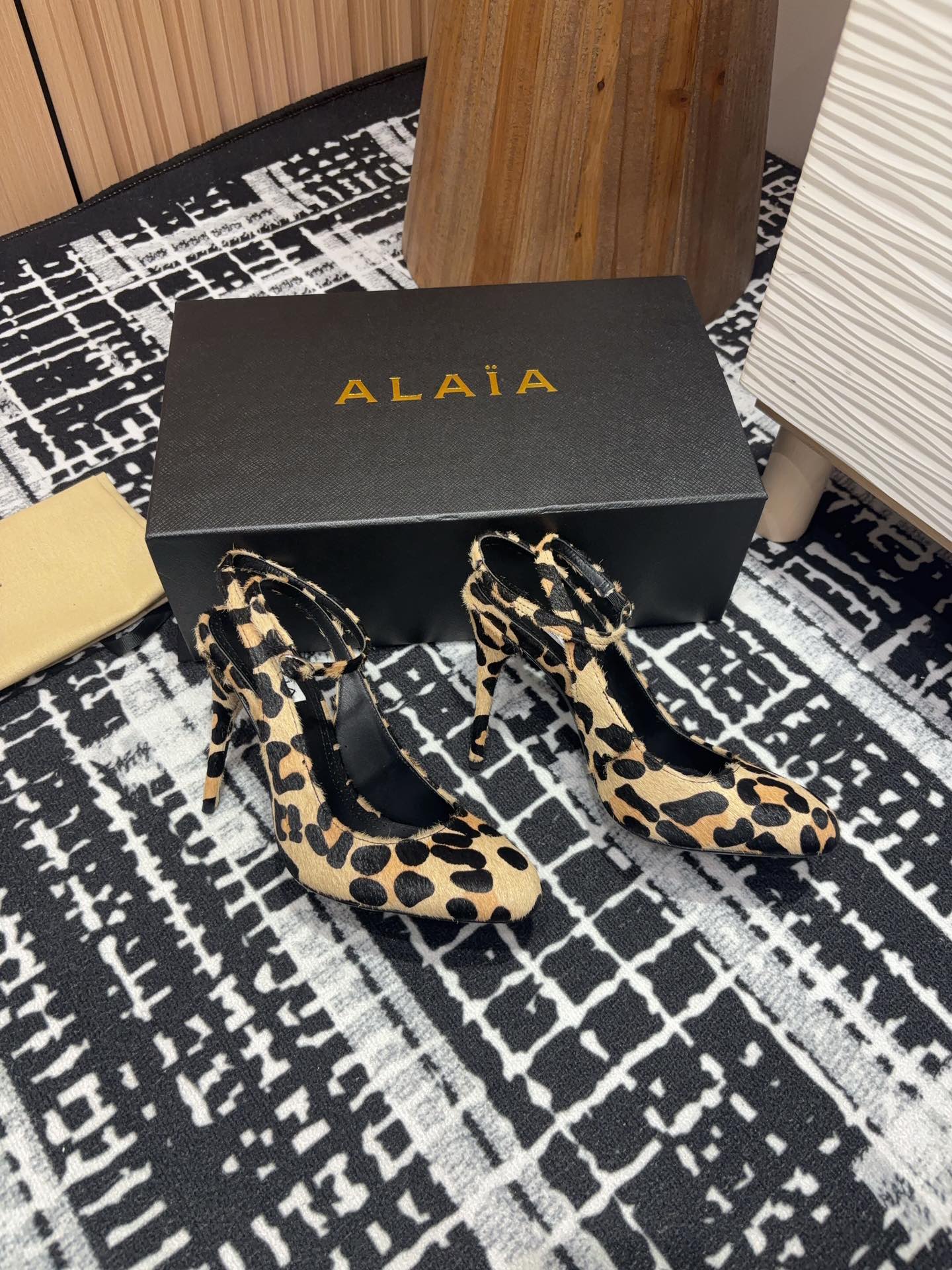 CRYSLEOPARD SLINGBACK HEEL IN PONY HAIR - 35