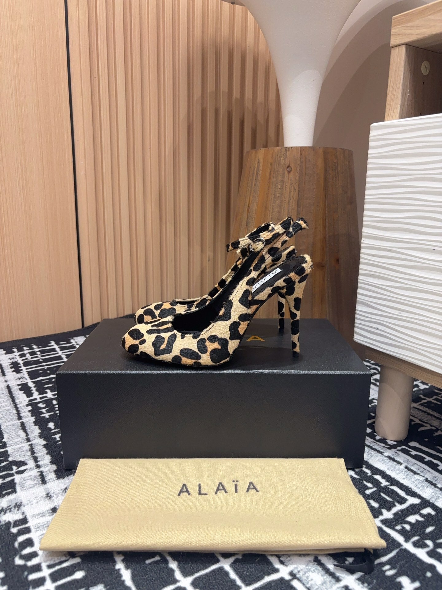 CRYSLEOPARD SLINGBACK HEEL IN PONY HAIR - 35