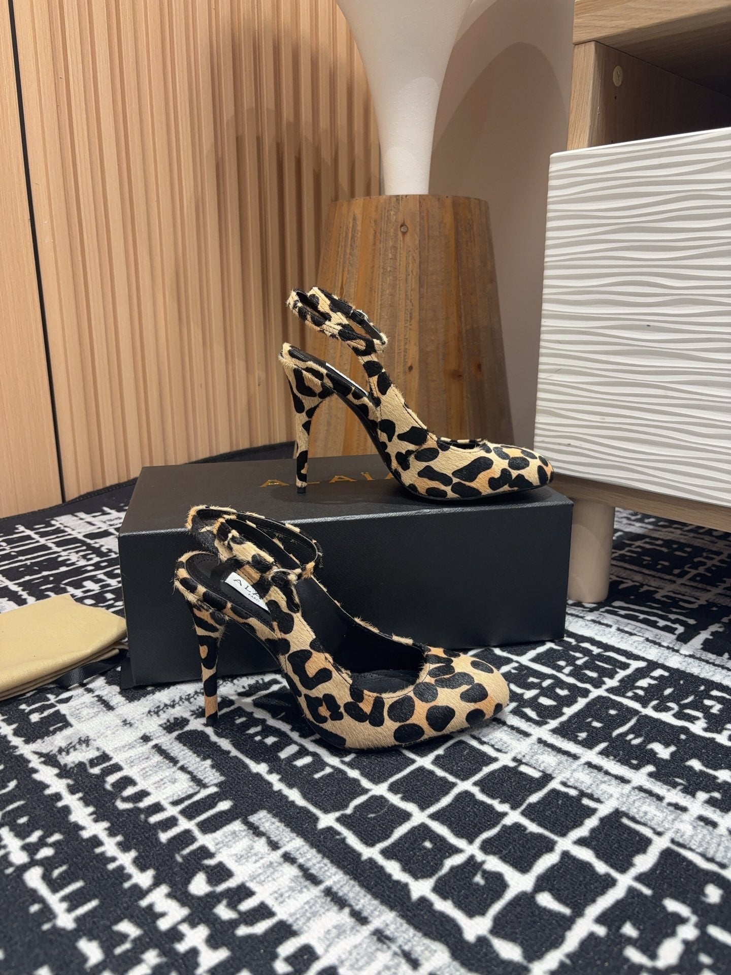 CRYSLEOPARD SLINGBACK HEEL IN PONY HAIR - 35