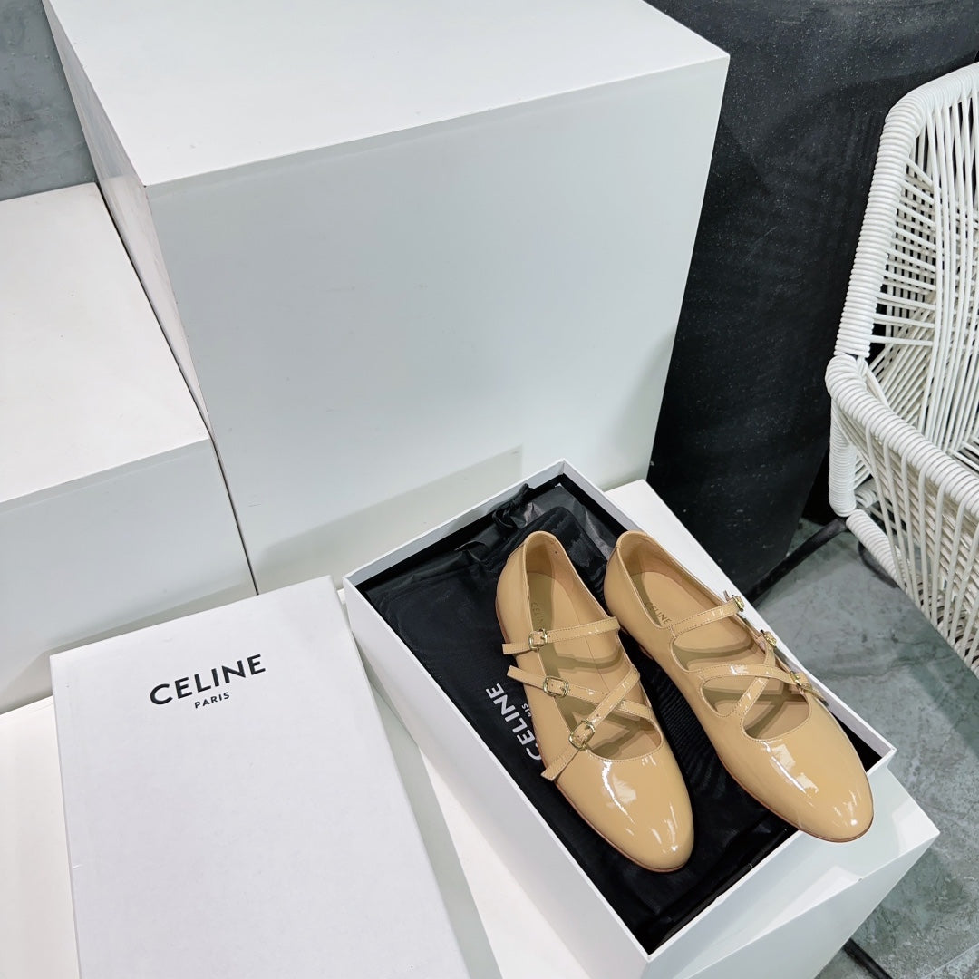 LES BALLERINES CELINE BABIES IN CAMEL BEIGE PATENT CALFSKIN - 35