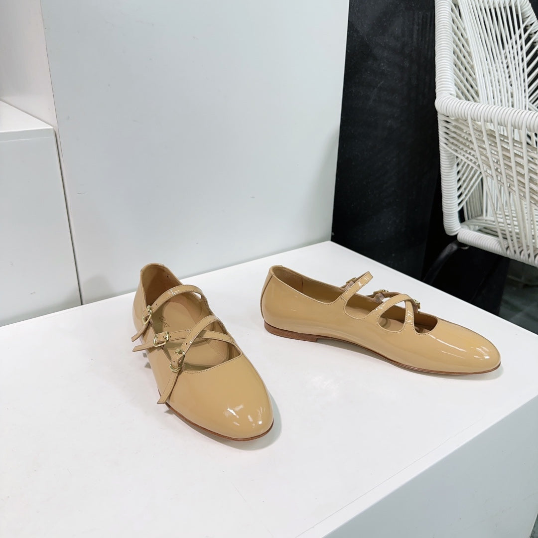 LES BALLERINES CELINE BABIES IN CAMEL BEIGE PATENT CALFSKIN - 35