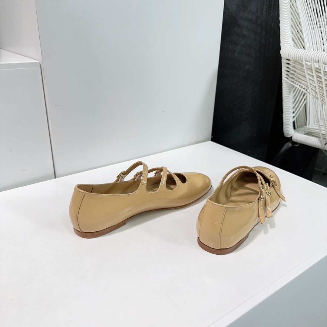 LES BALLERINES CELINE BABIES IN CAMEL BEIGE PATENT CALFSKIN - 35