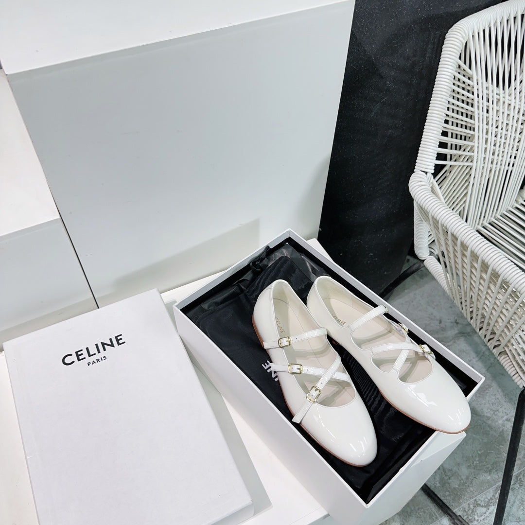 LES BALLERINES CELINE BABIES IN WHITE PATENT CALFSKIN - 35