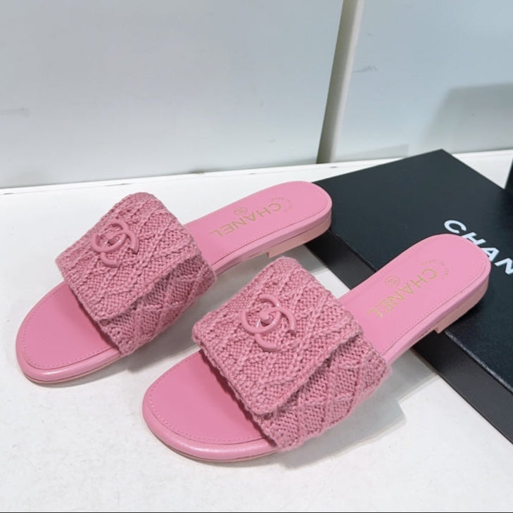 KNIT TAFFY PINK FABRIC FLAT SLIDE - 35