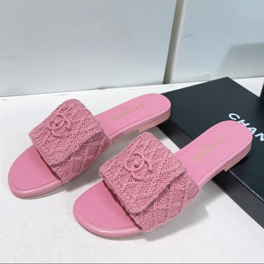 KNIT TAFFY PINK FABRIC FLAT SLIDE - 35