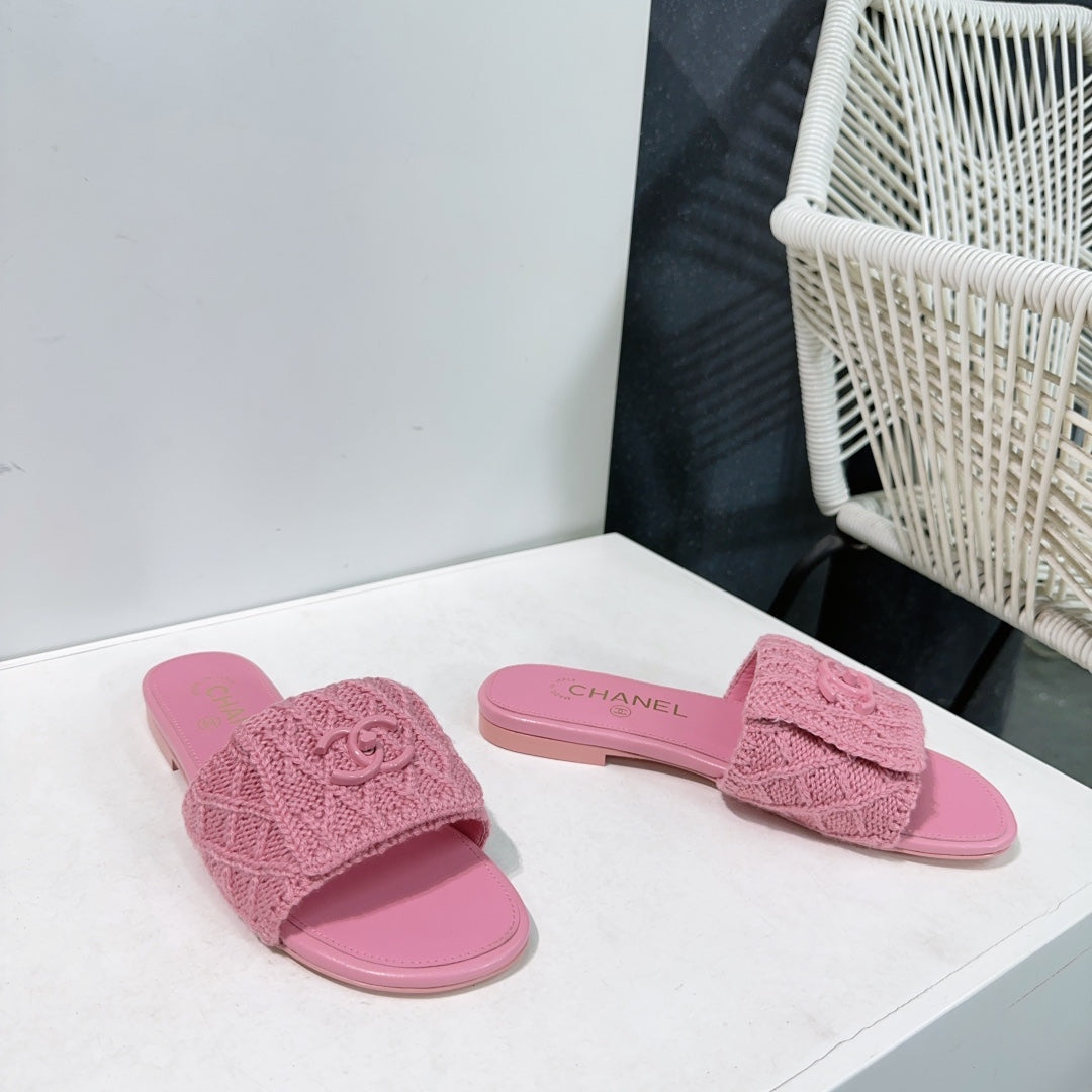 KNIT TAFFY PINK FABRIC FLAT SLIDE - 35