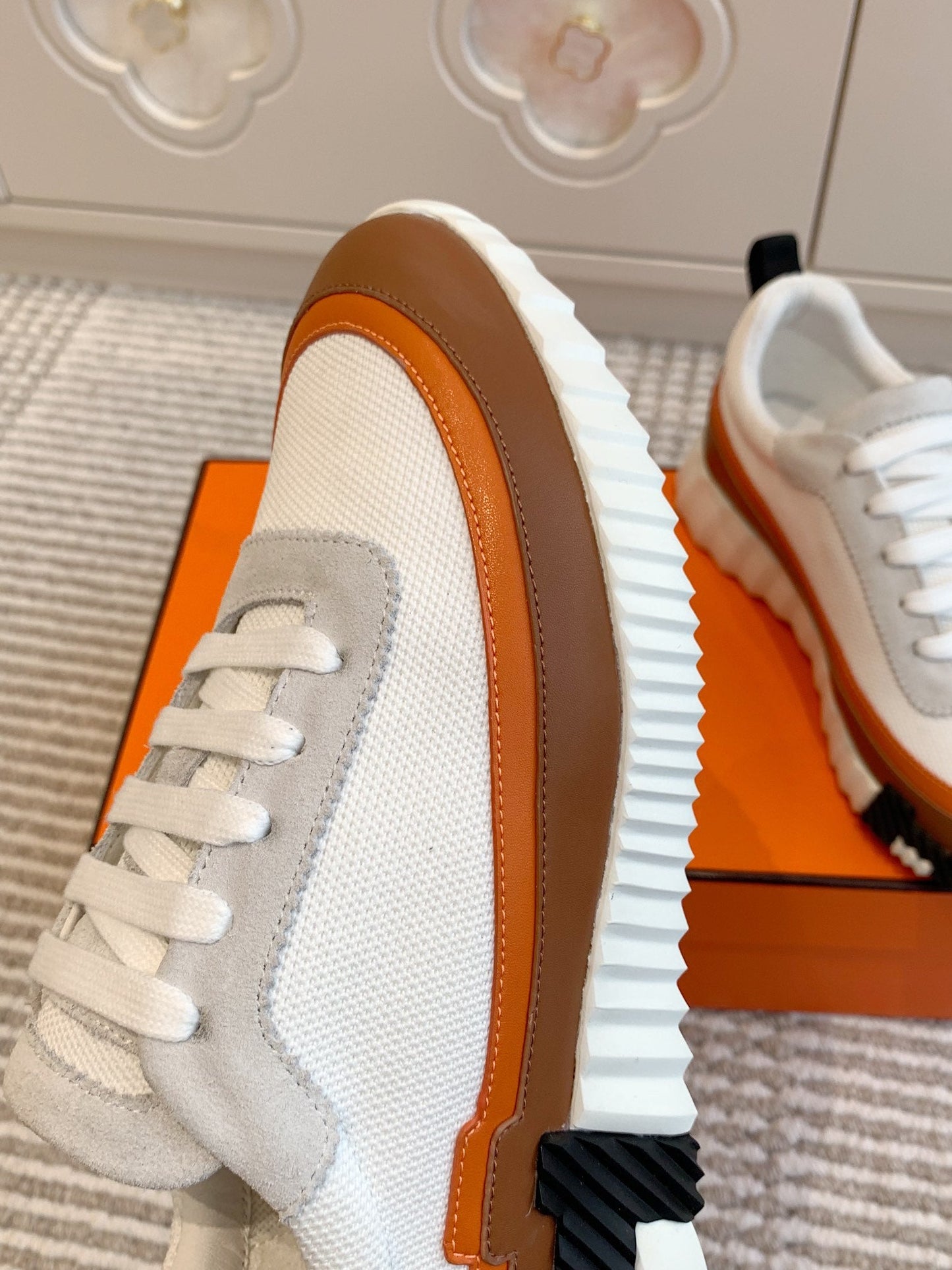 BOUNCING SNEAKER IN WHITE GRAPHIC MESH AND BRONZE BROWN CALFSKIN - 35