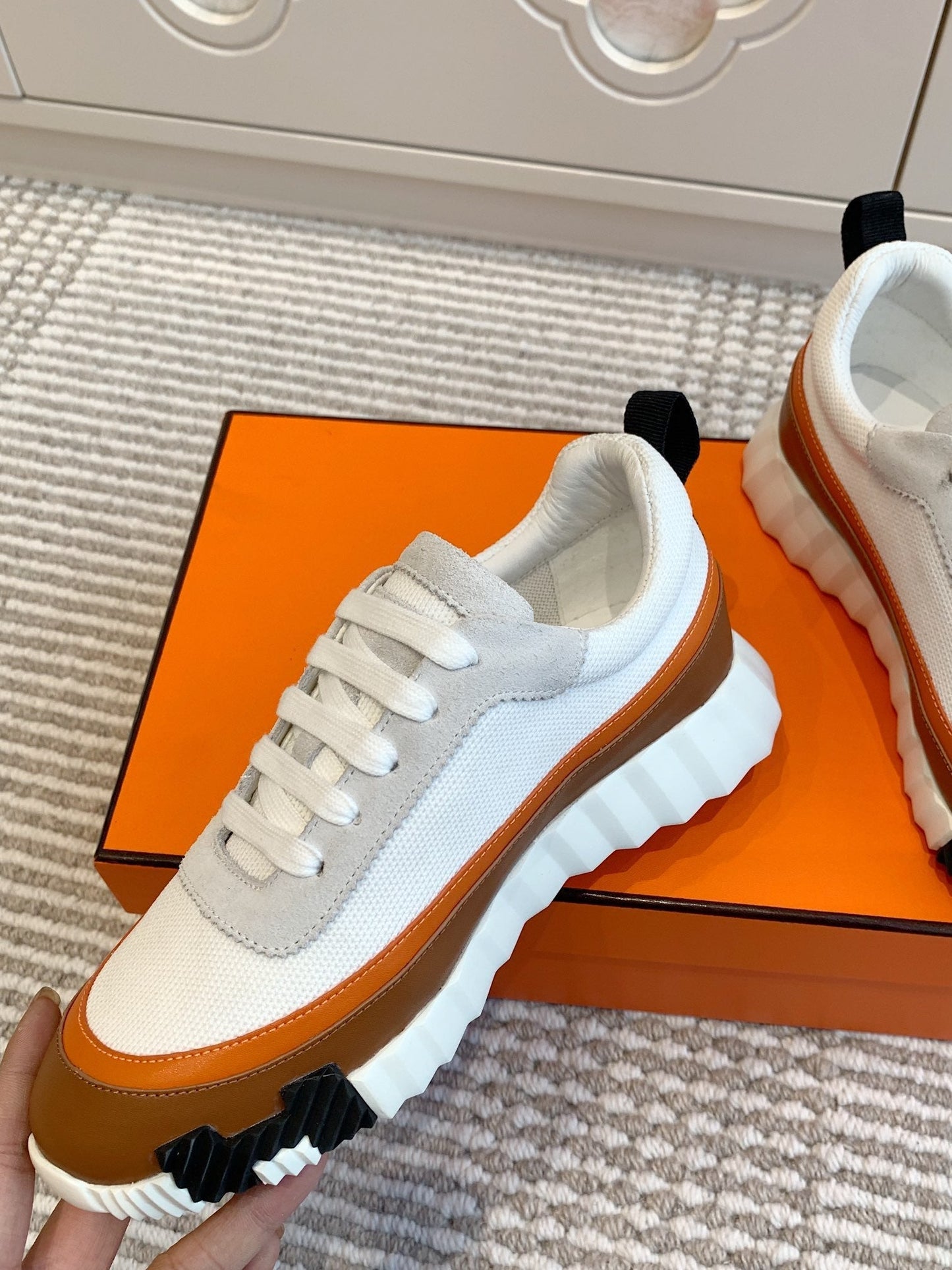 BOUNCING SNEAKER IN WHITE GRAPHIC MESH AND BRONZE BROWN CALFSKIN - 35