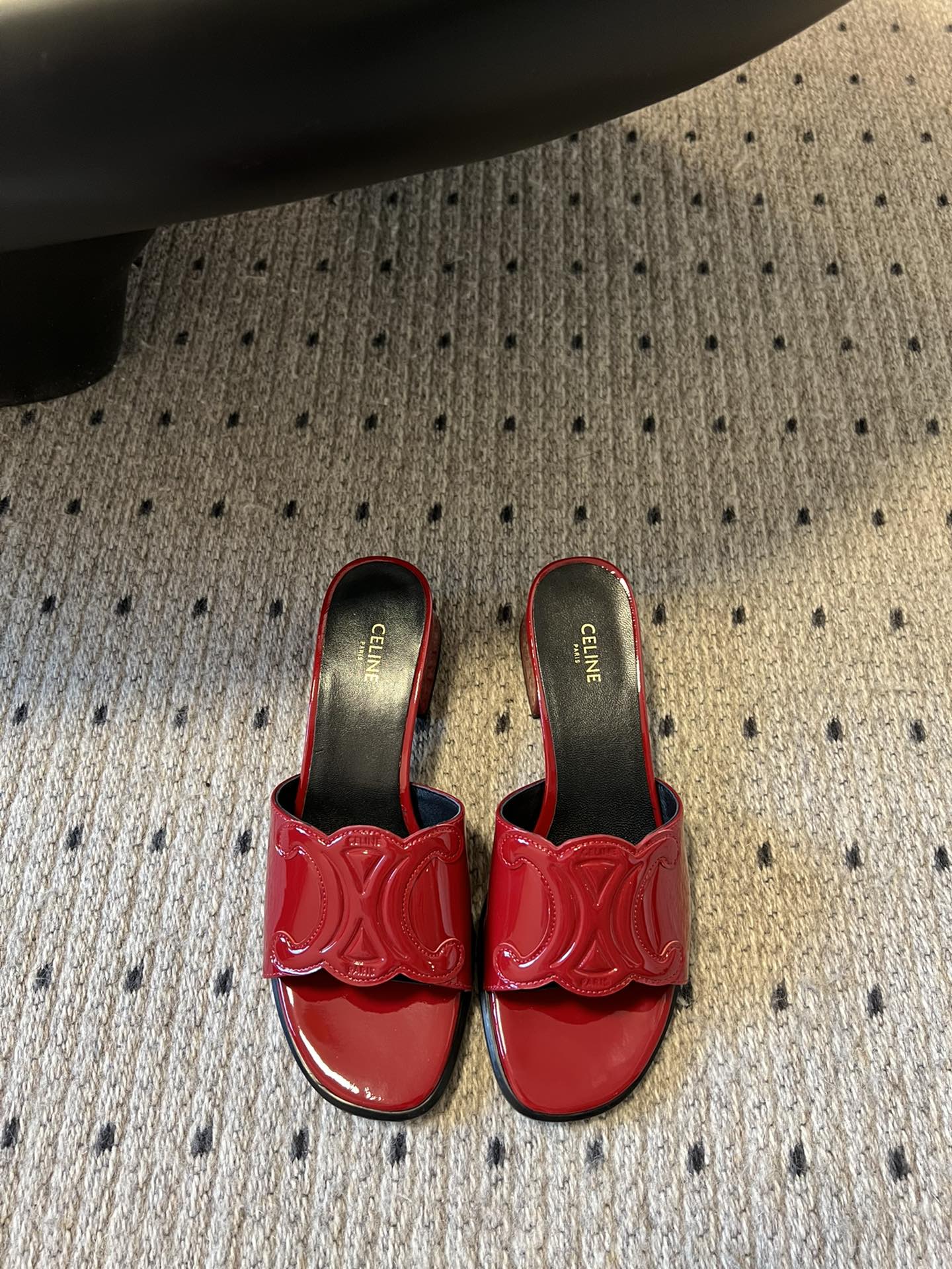 CLEMENCE MULE IN RUBY RED LAMBSKIN AND PATENT CALFSKIN - 35