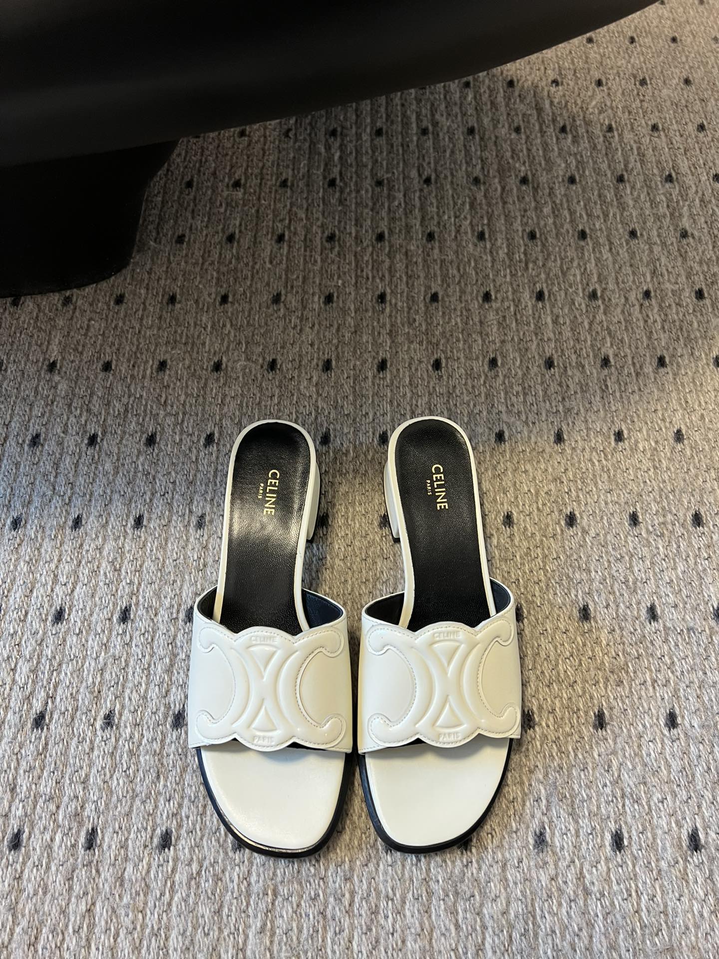 CLEMENCE MULE IN WHITE LAMBSKIN AND PATENT CALFSKIN - 35