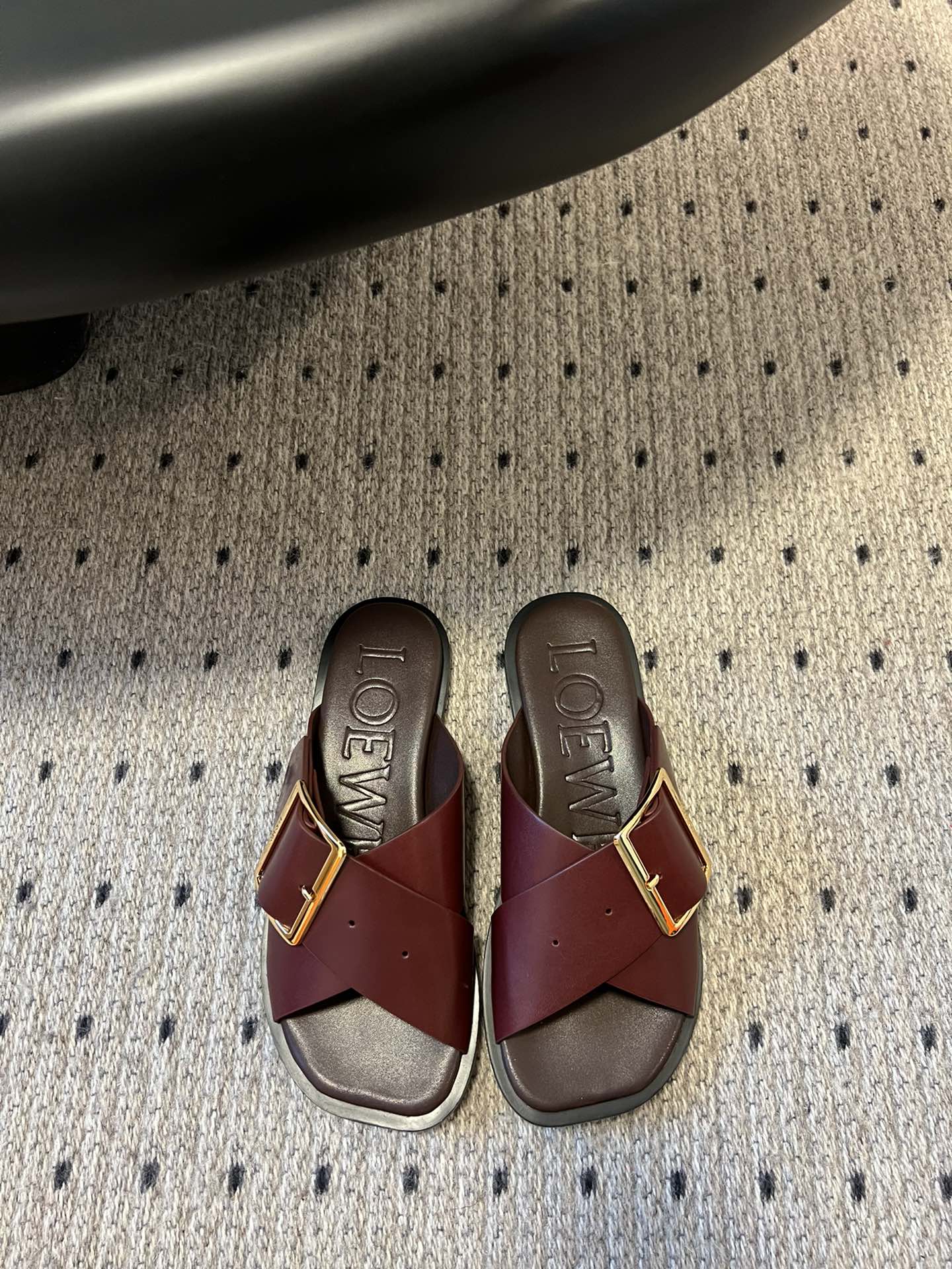 PETAL BELT FLAT SANDAL IN SANGRIA RED CALFSKIN - 35