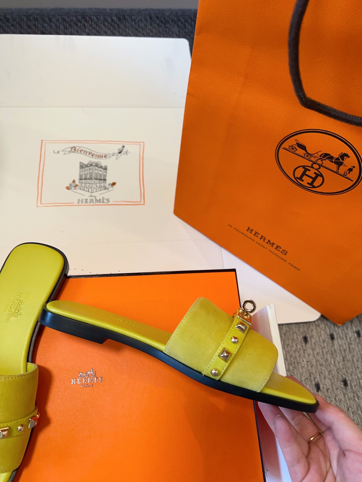 GIULIA FLAT SANDAL IN NEON YELLOW SUEDE - 35