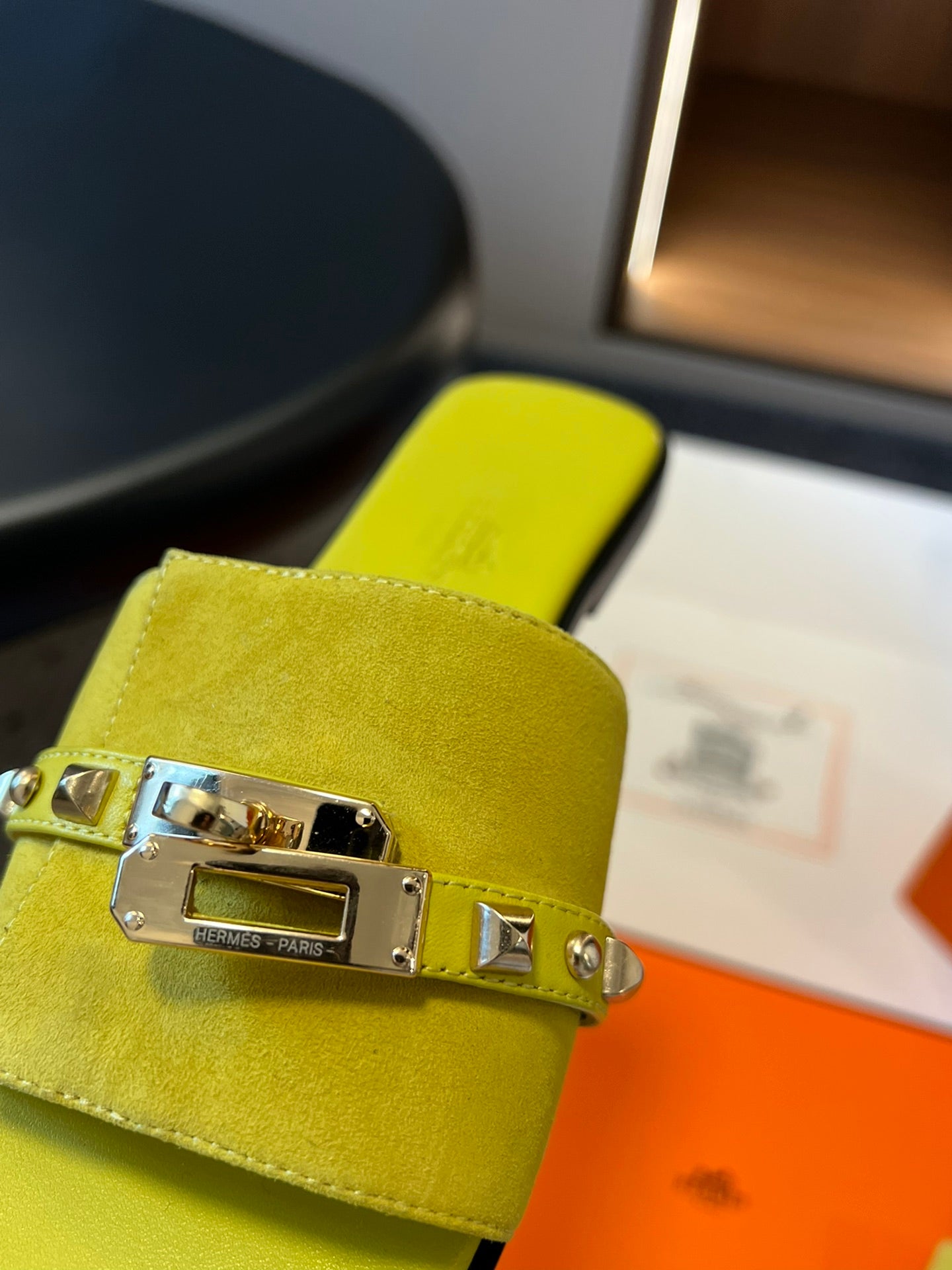 GIULIA FLAT SANDAL IN NEON YELLOW SUEDE - 35