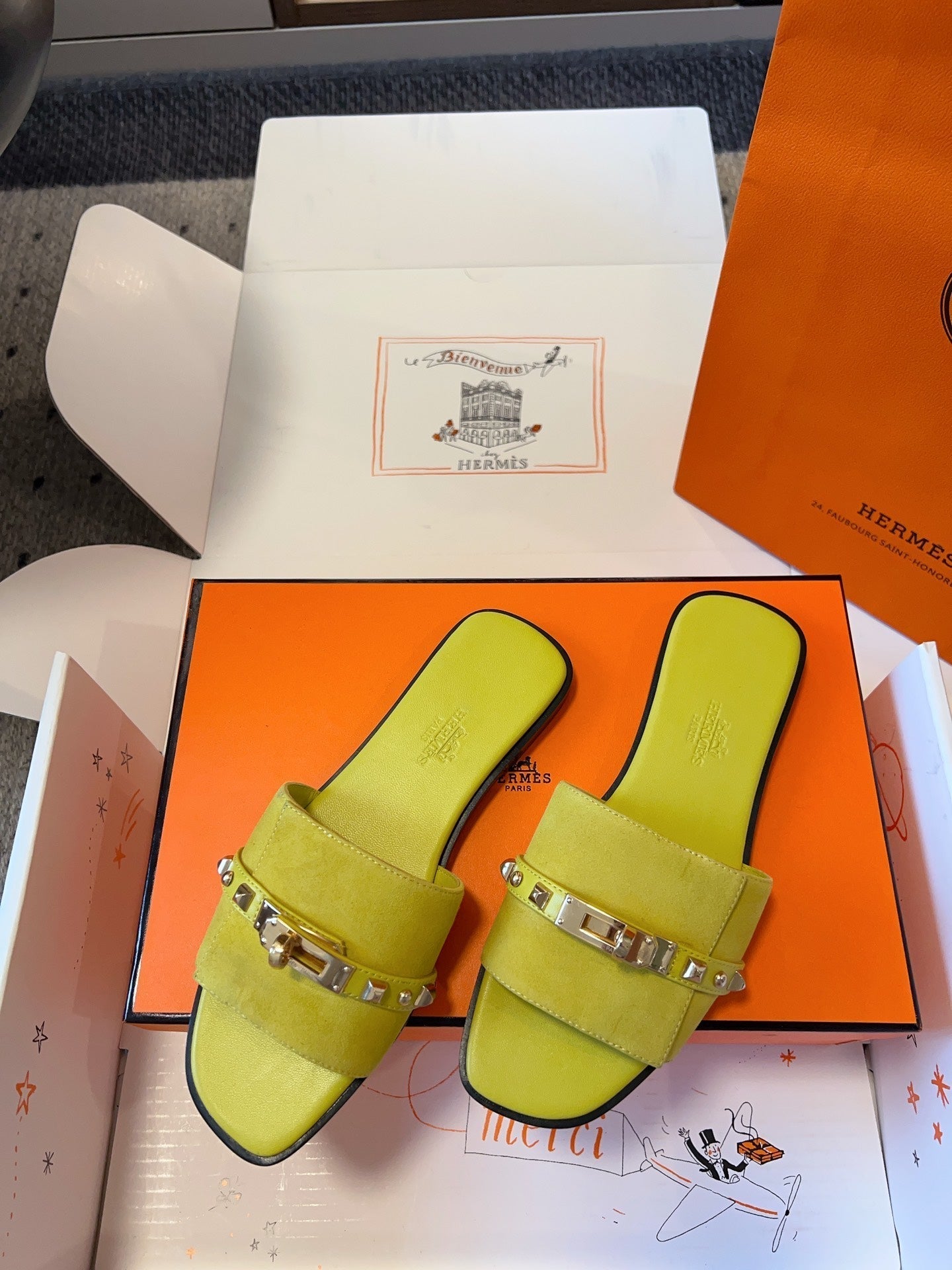 GIULIA FLAT SANDAL IN NEON YELLOW SUEDE - 35