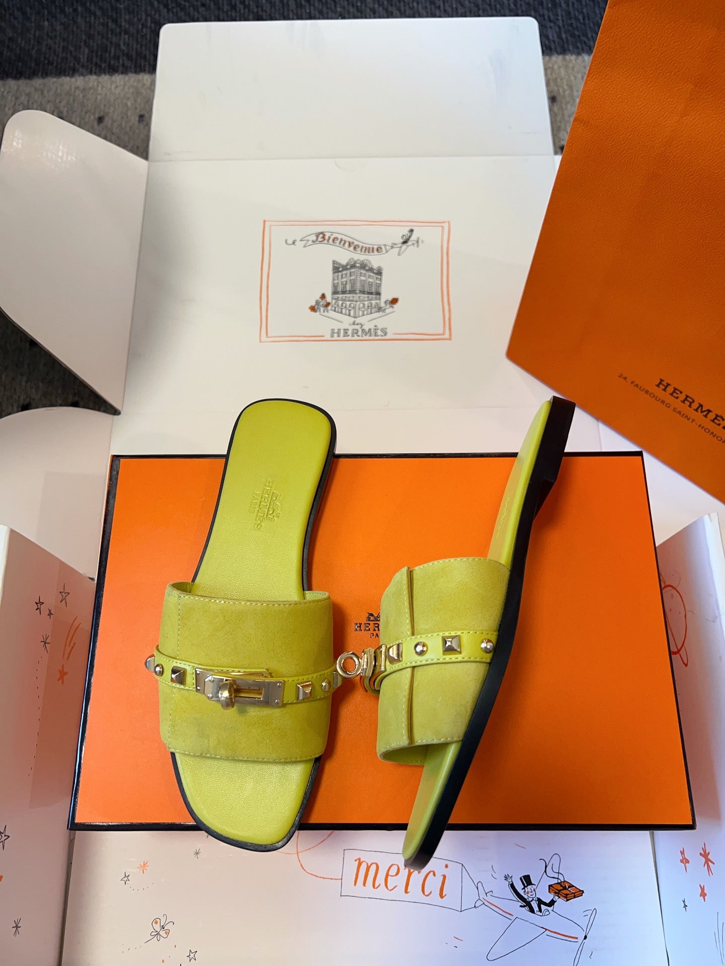 GIULIA FLAT SANDAL IN NEON YELLOW SUEDE - 35