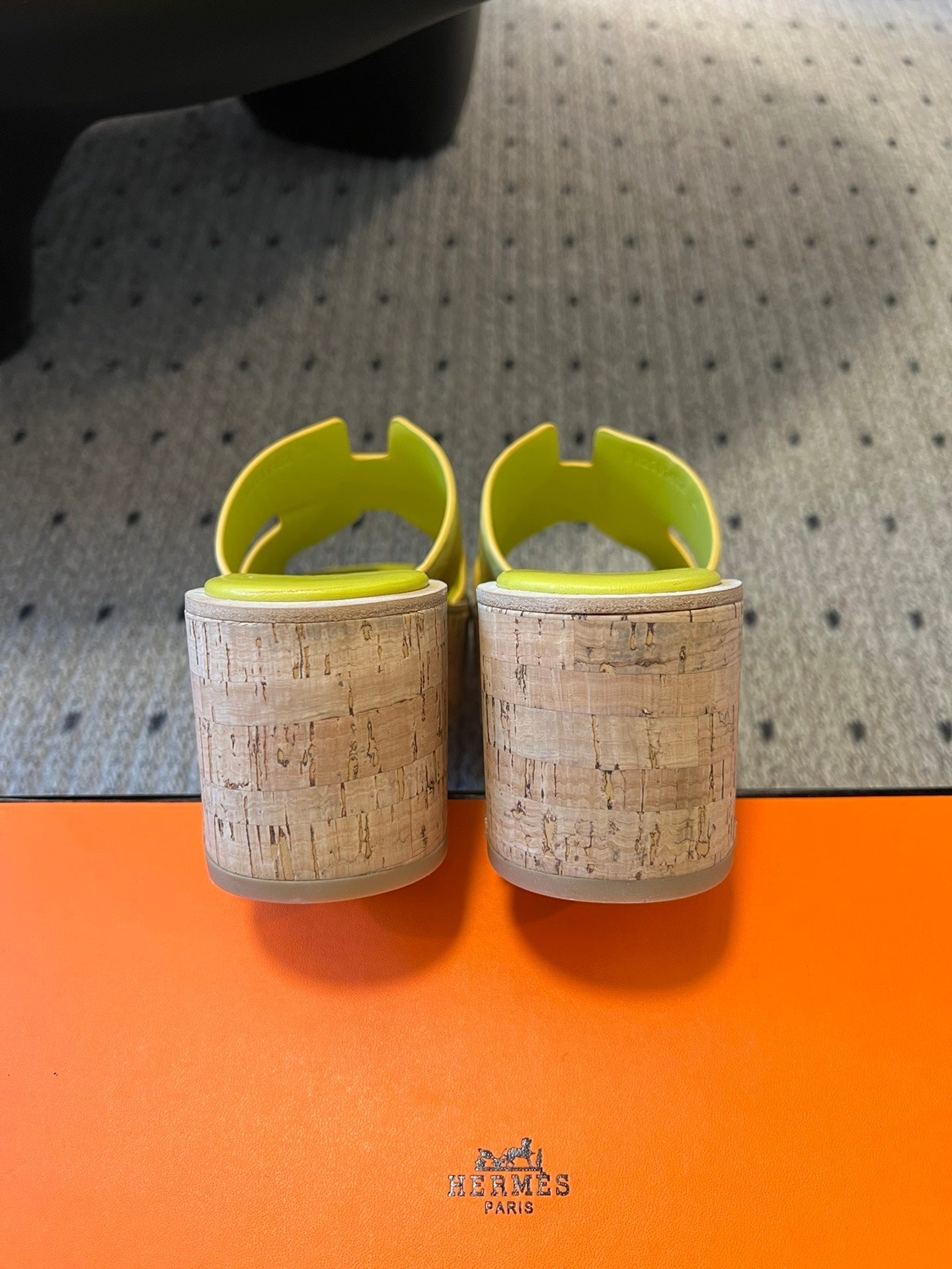 EZE SANDAL 85 MM IN NEON YELLOW CALFSKIN - 35