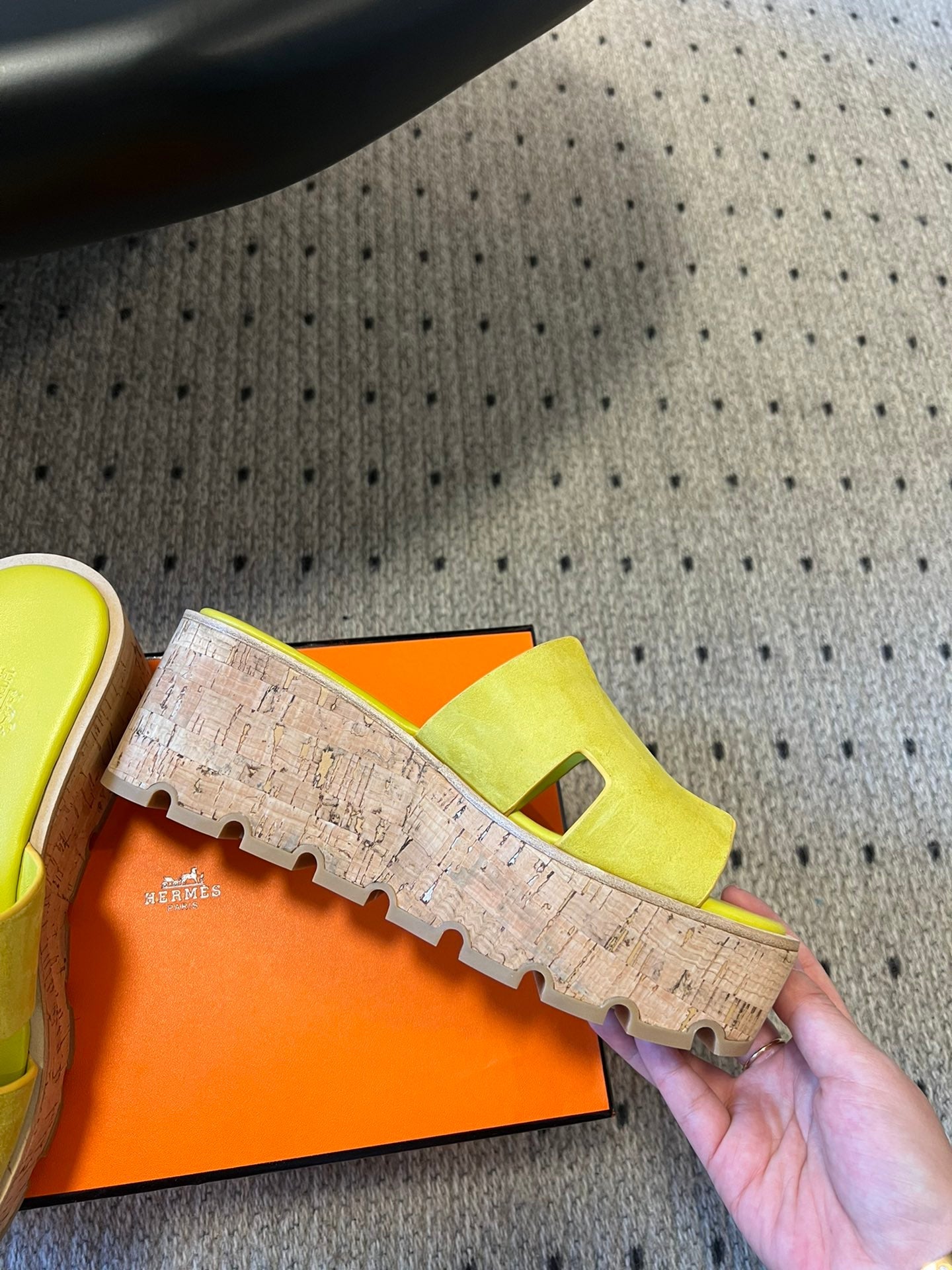 EZE SANDAL 85 MM IN NEON YELLOW CALFSKIN - 35