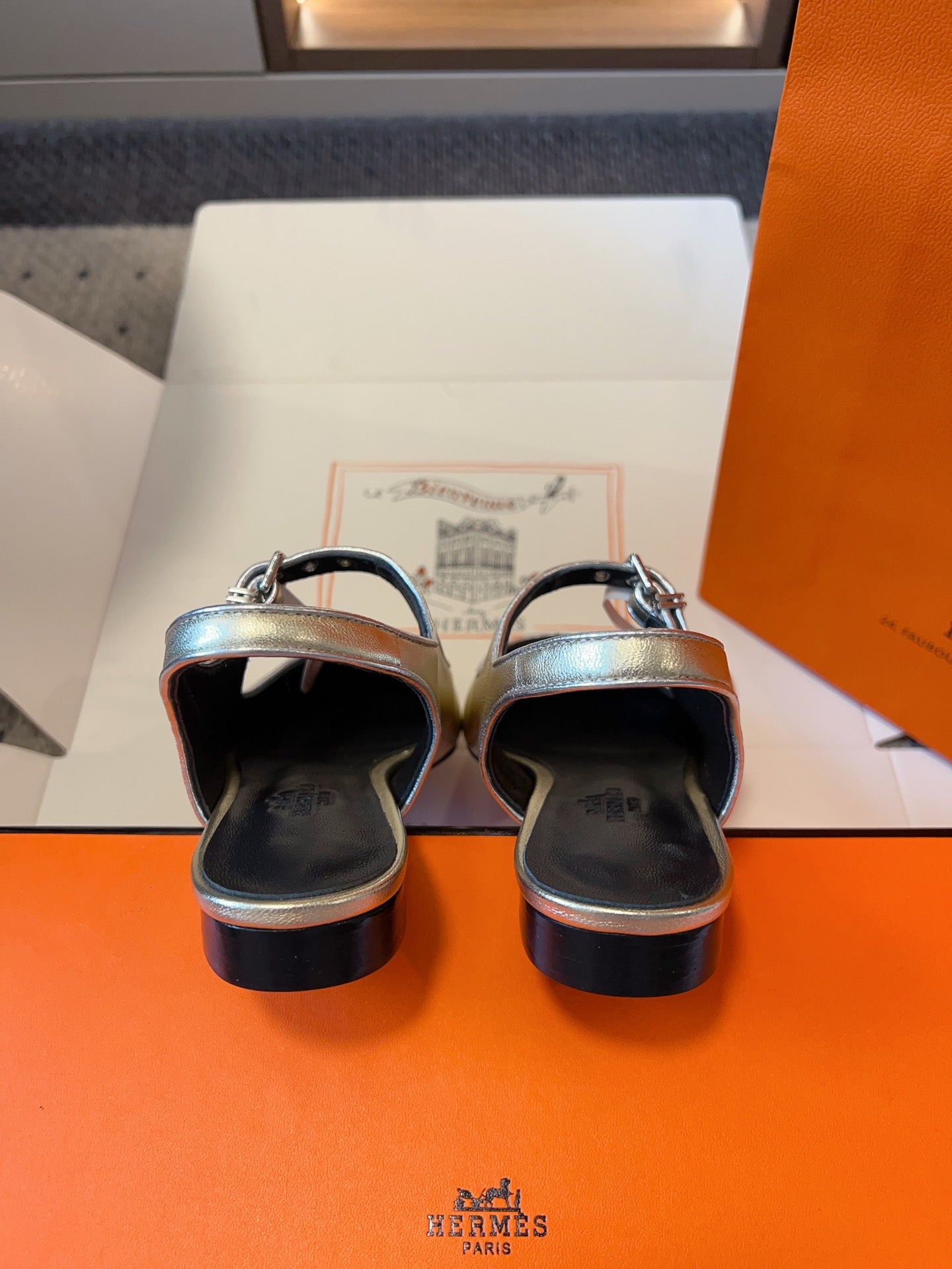 KLEO SLINGBACK IN SILVER CALFSKIN - 35