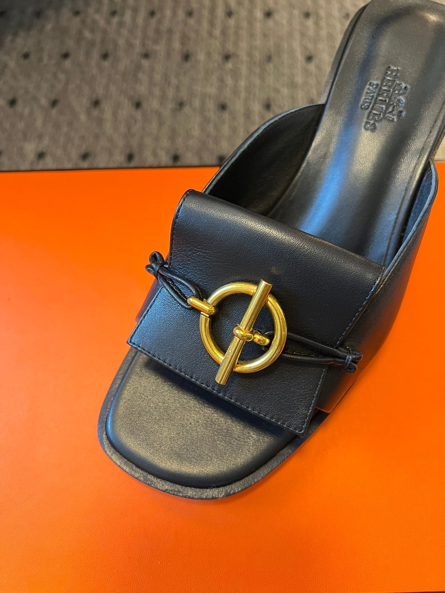 ILOT 55 MM SANDAL IN BLACK CALFSKIN - 35