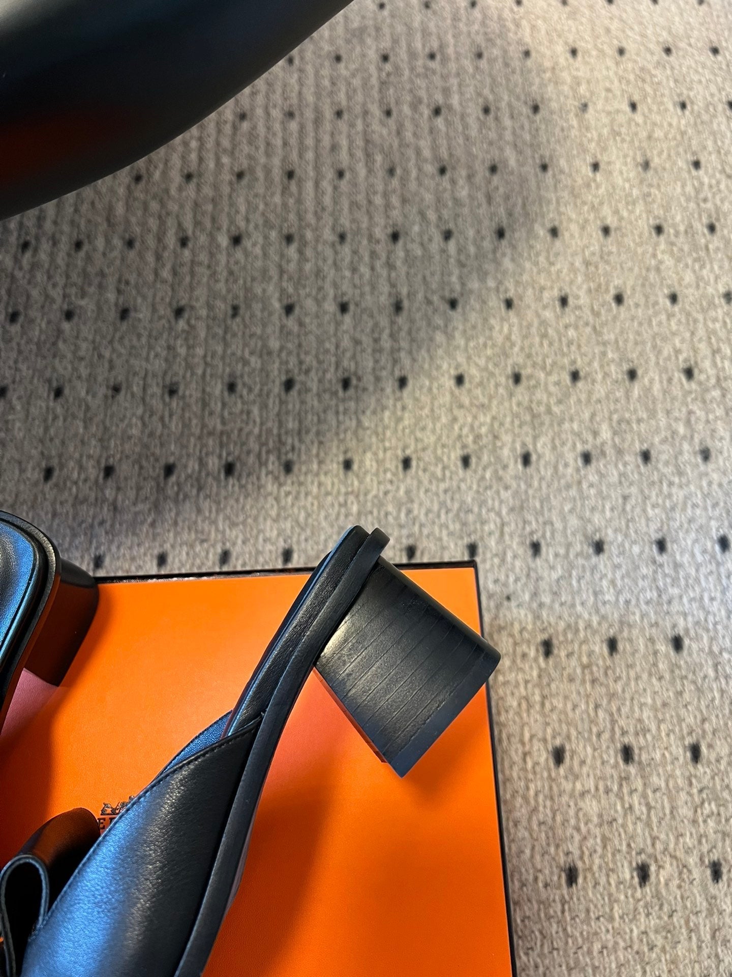 ILOT 55 MM SANDAL IN BLACK CALFSKIN - 35