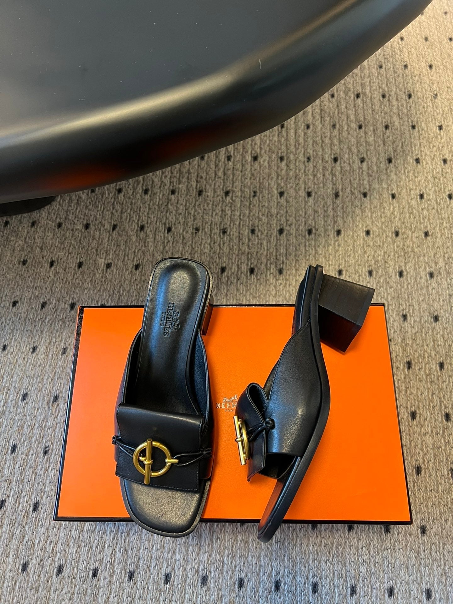 ILOT 55 MM SANDAL IN BLACK CALFSKIN - 35