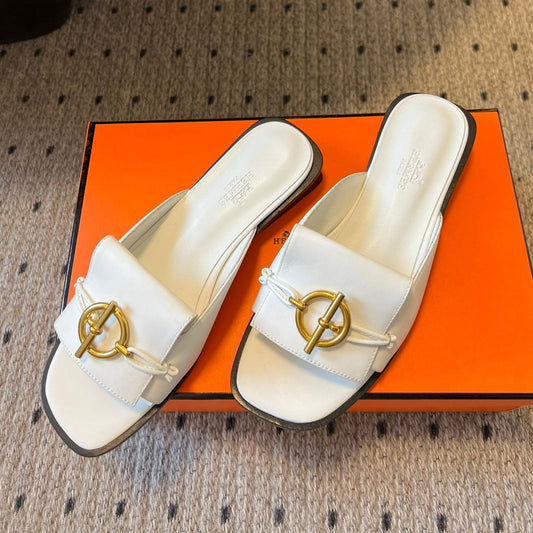 ILOT FLAT SANDAL IN WHITE CALFSKIN - 35