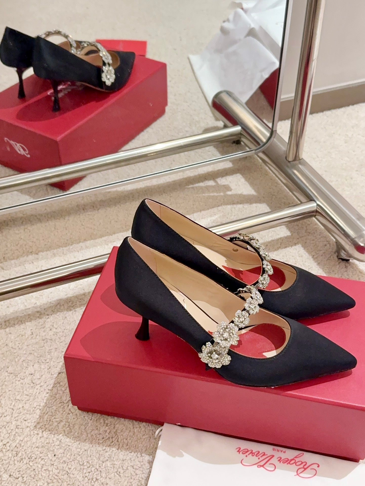 EFFLORESCENCE MARY JANE PUMPS IN BLACK SILK - 34