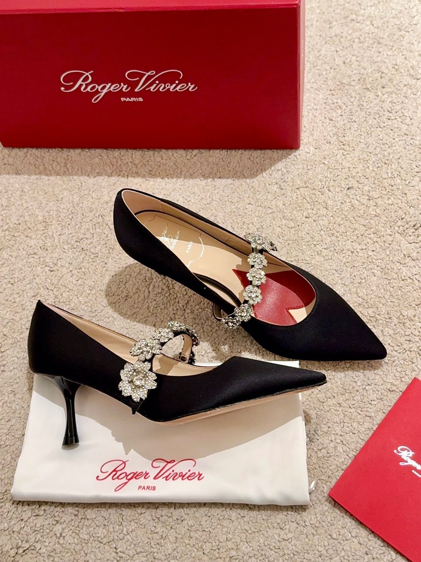 EFFLORESCENCE MARY JANE PUMPS IN BLACK SILK - 34