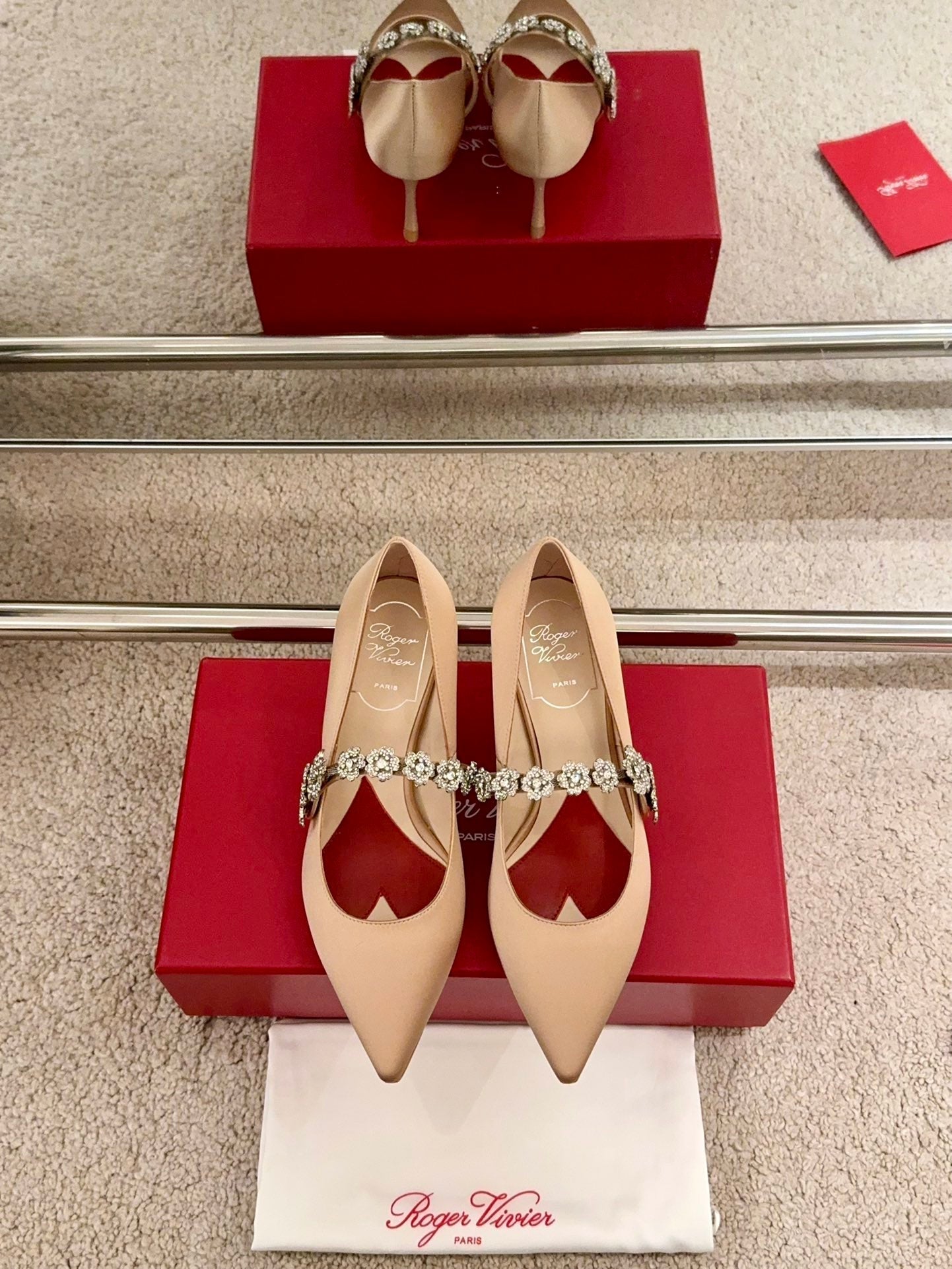 EFFLORESCENCE MARY JANE PUMPS IN TAN BEIGE SILK - 34